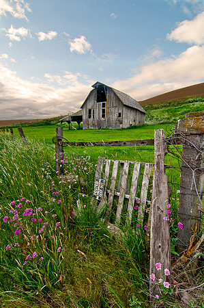 No Trespassing - The PalouseAll the photos in this gallery were taken while on a workshop with Palouse local photographer, Jack Lien.  Palouse Country Photo Tours.